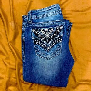 Distressed Miss Me Jeans | Size 27 | Signature Skinny | Color: Medium wash